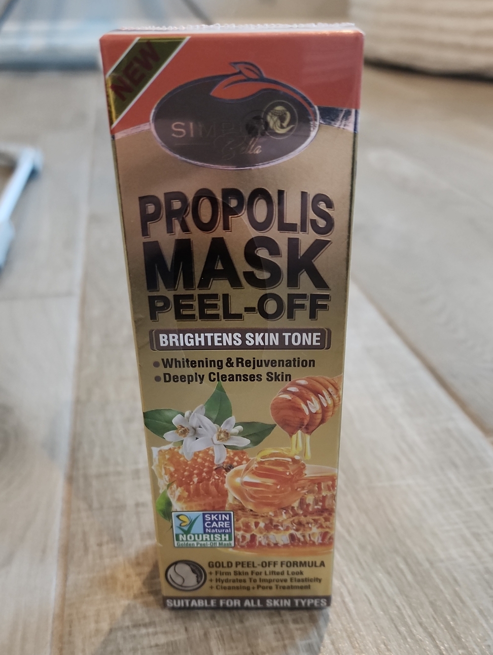 NWT Simply Bella Propolis Gold Peel Off Mask